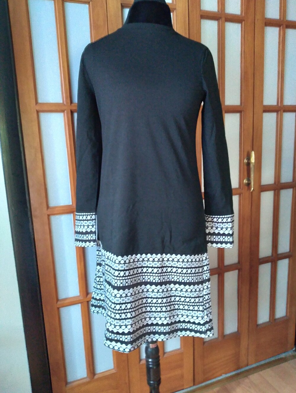 NWT Women's Jr's Black And White A Line Dress By Exclusive Sz S